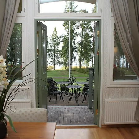 Hotell Urhola, Kruunupuisto