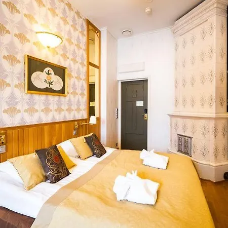 Отель Urhola, Kruunupuisto 4*